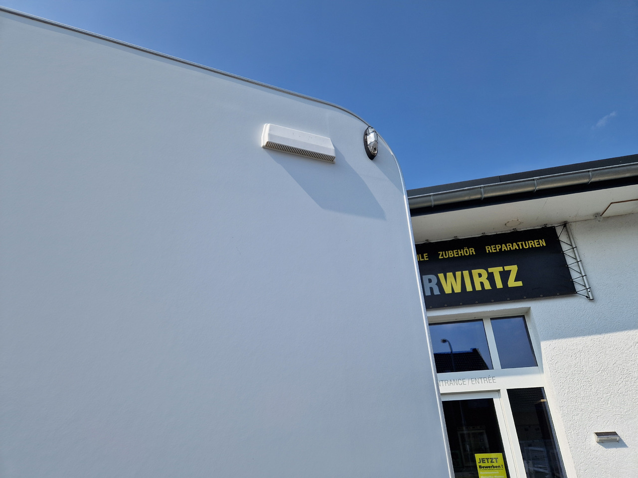 Salgsvogn Verkaufsanhänger VK 360 200 aero retro 360cm 1 Verkaufsklappe 1300kg Winter AKTION: bilde 16 Salgsvogn Verkaufsanhänger VK 360 200 aero retro 360cm 1 Verkaufsklappe 1300kg Winter AKTION: bilde 16