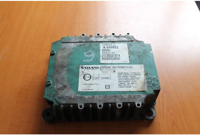 Volvo A-549852 - Styreenhet: bilde 3 Volvo A-549852 - Styreenhet: bilde 3