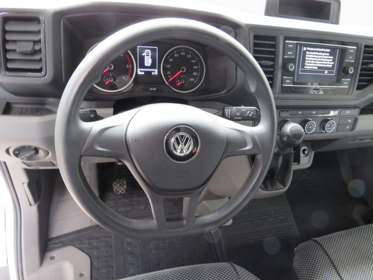 VOLKSWAGEN Crafter 35 L3H3 Kasten Euro6 Klima ZV - Kassebil: bilde 2 VOLKSWAGEN Crafter 35 L3H3 Kasten Euro6 Klima ZV - Kassebil: bilde 2