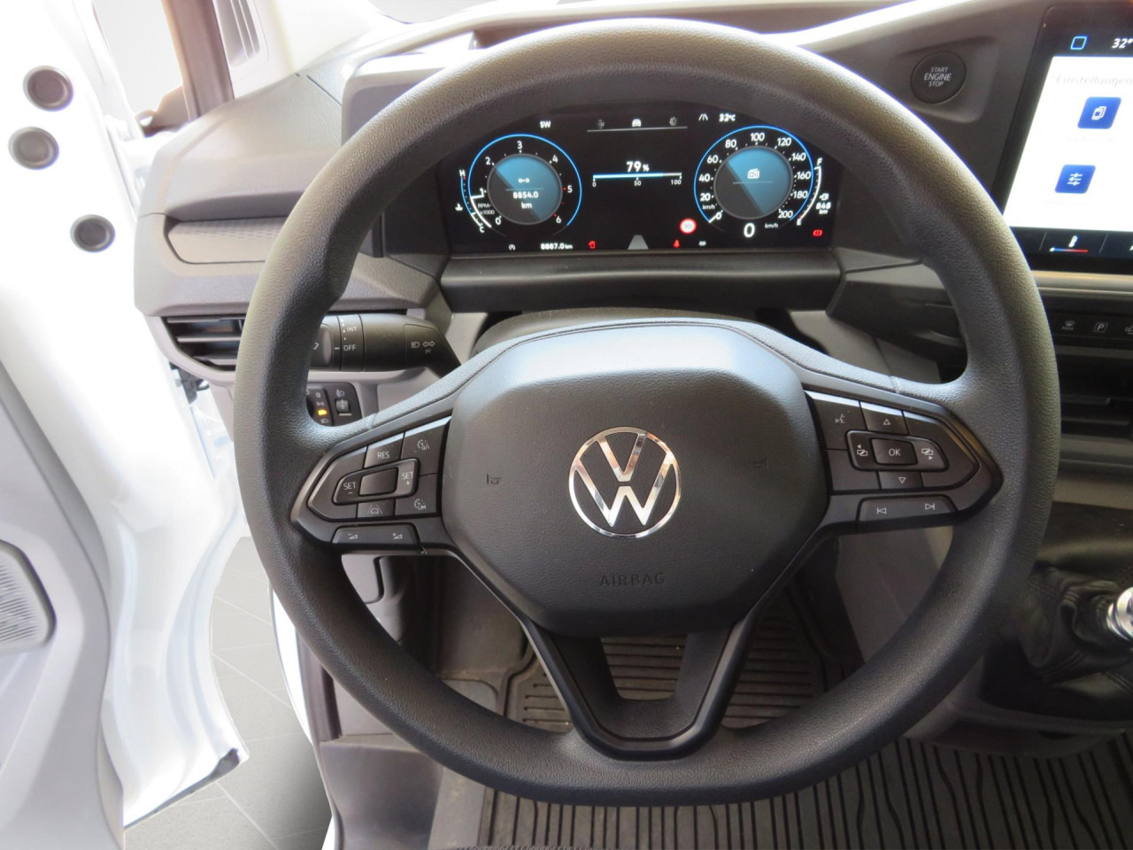 VOLKSWAGEN T7 Transporter 2.0 TDI 81 kW Kasten Klima ZV - Små varebil: bilde 2 VOLKSWAGEN T7 Transporter 2.0 TDI 81 kW Kasten Klima ZV - Små varebil: bilde 2