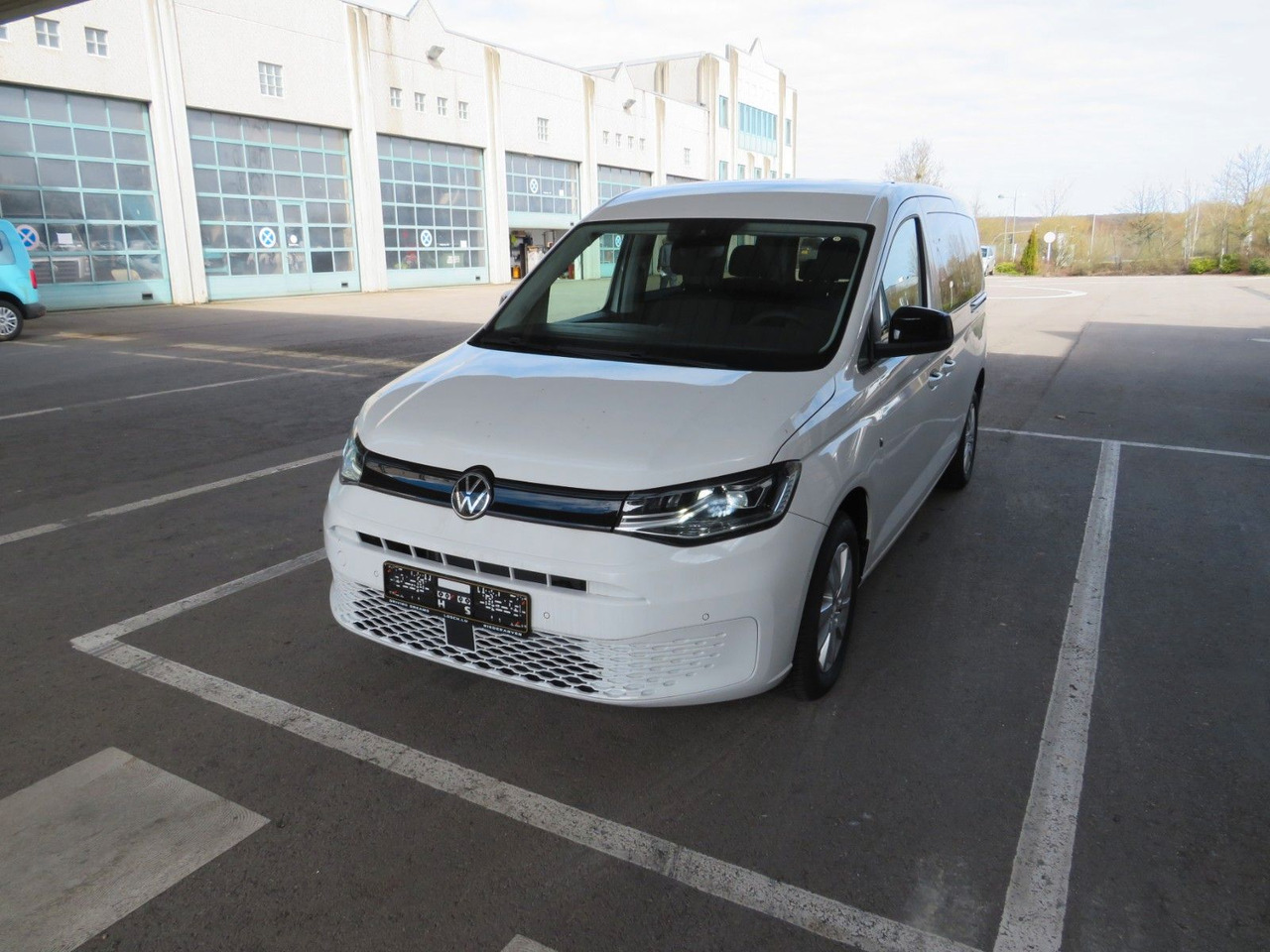 Volkswagen Caddy Maxi 2.0 TDI Rollstuhlumbau Taxirampe - Personenbil: bilde 2 Volkswagen Caddy Maxi 2.0 TDI Rollstuhlumbau Taxirampe - Personenbil: bilde 2