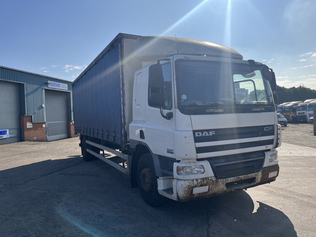 Daf 65CF 220 4x2 Curtain side - Kapellbil: bilde 2 Daf 65CF 220 4x2 Curtain side - Kapellbil: bilde 2