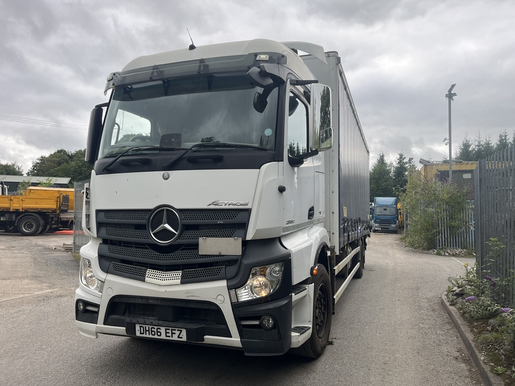 Mercedes Actros 2532 6x2 Curtaij side - Kapellbil: bilde 2 Mercedes Actros 2532 6x2 Curtaij side - Kapellbil: bilde 2