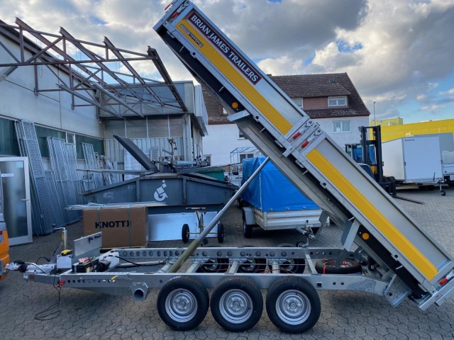 Brian James Cargo Tipper Heckkipper 3-achs, 526-3620-35-3-12, 3600 x 2000 x 300 mm, 3,5 to. - Tipphenger: bilde 1 Brian James Cargo Tipper Heckkipper 3-achs, 526-3620-35-3-12, 3600 x 2000 x 300 mm, 3,5 to. - Tipphenger: bilde 1