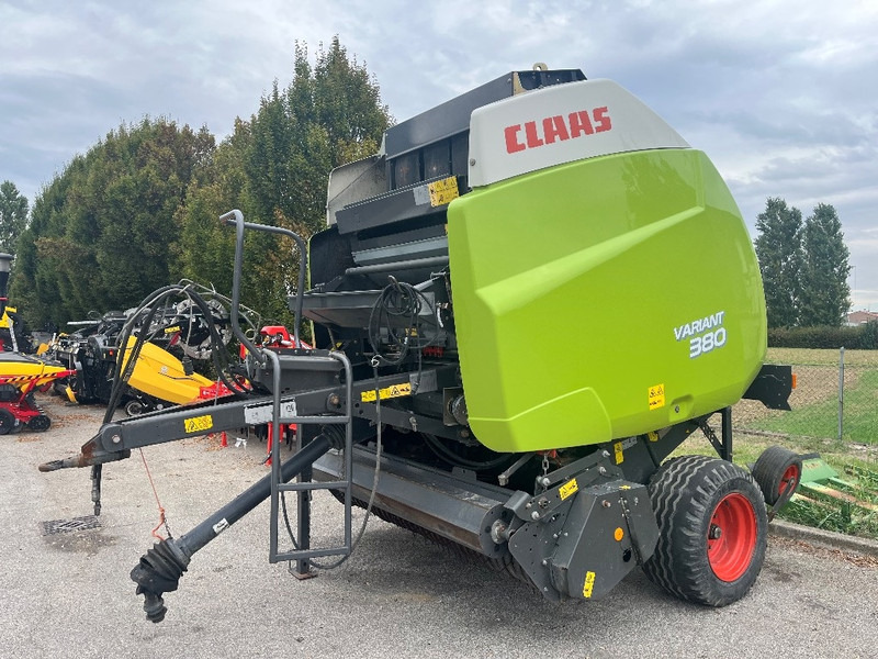 Claas Variant 380 - Rundballepresse: bilde 4 Claas Variant 380 - Rundballepresse: bilde 4