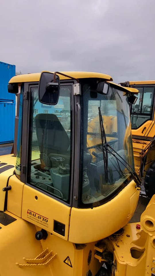 2906698 cabin for Volvo L30, L30B, L32, L32B, L35, L35B, L40, L45B - Førerhus for Laster: bilde 1 2906698 cabin for Volvo L30, L30B, L32, L32B, L35, L35B, L40, L45B - Førerhus for Laster: bilde 1