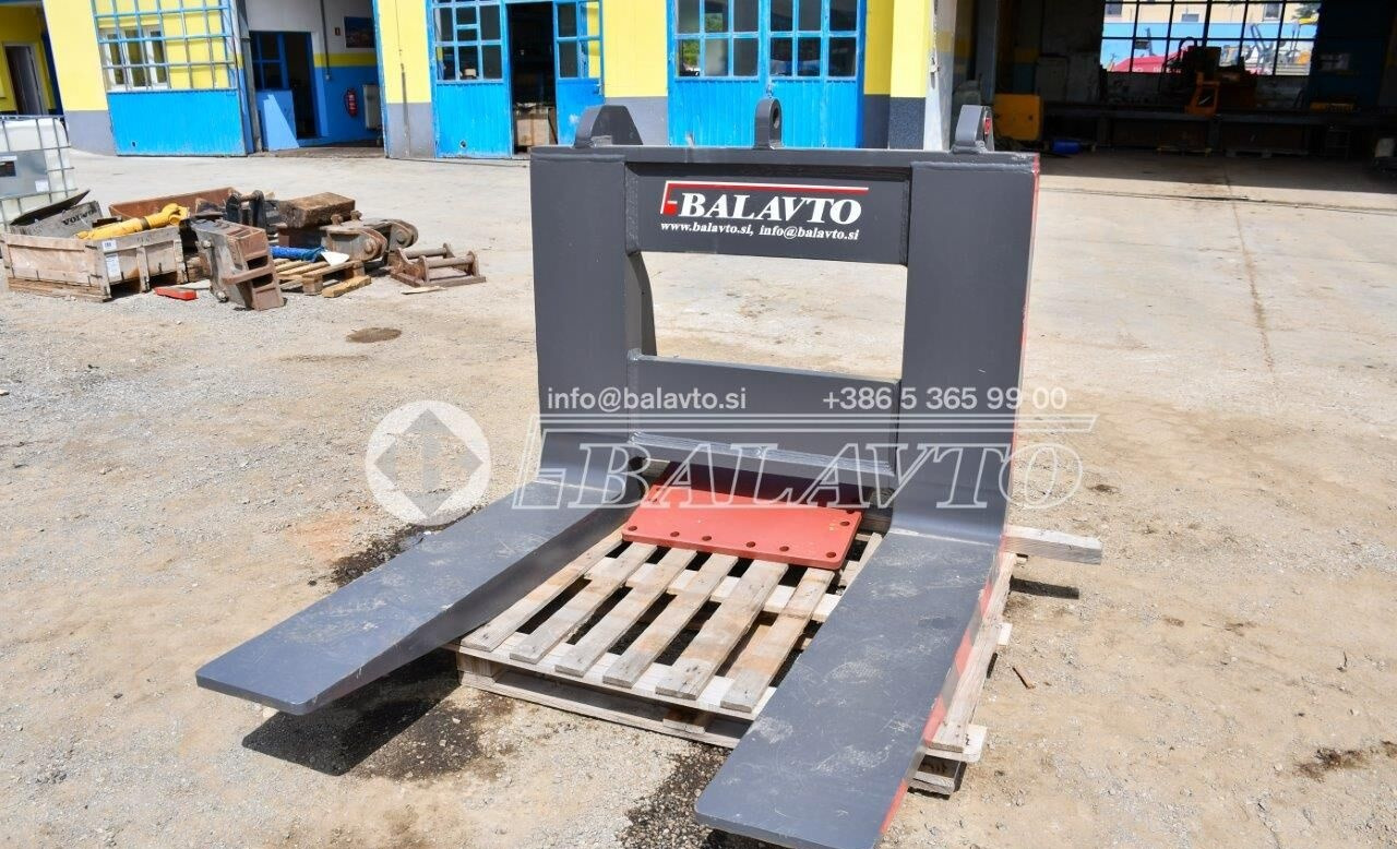 Balavto Block handling forks for Volvo L220 and L180 - Gafler: bilde 1 Balavto Block handling forks for Volvo L220 and L180 - Gafler: bilde 1