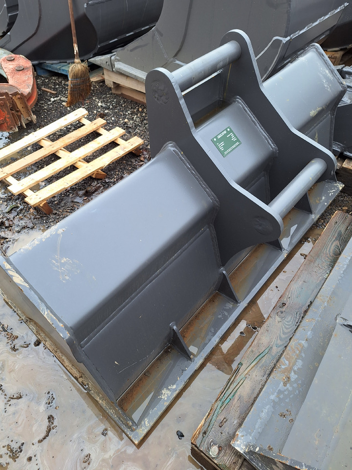 Balavto Slope bucket 1600 mm Volvo S60 - Skuffe: bilde 4 Balavto Slope bucket 1600 mm Volvo S60 - Skuffe: bilde 4