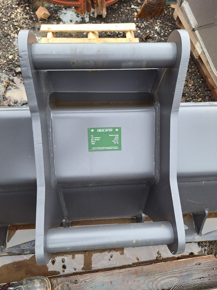 Balavto Slope bucket 1600 mm Volvo S60 - Skuffe: bilde 3 Balavto Slope bucket 1600 mm Volvo S60 - Skuffe: bilde 3
