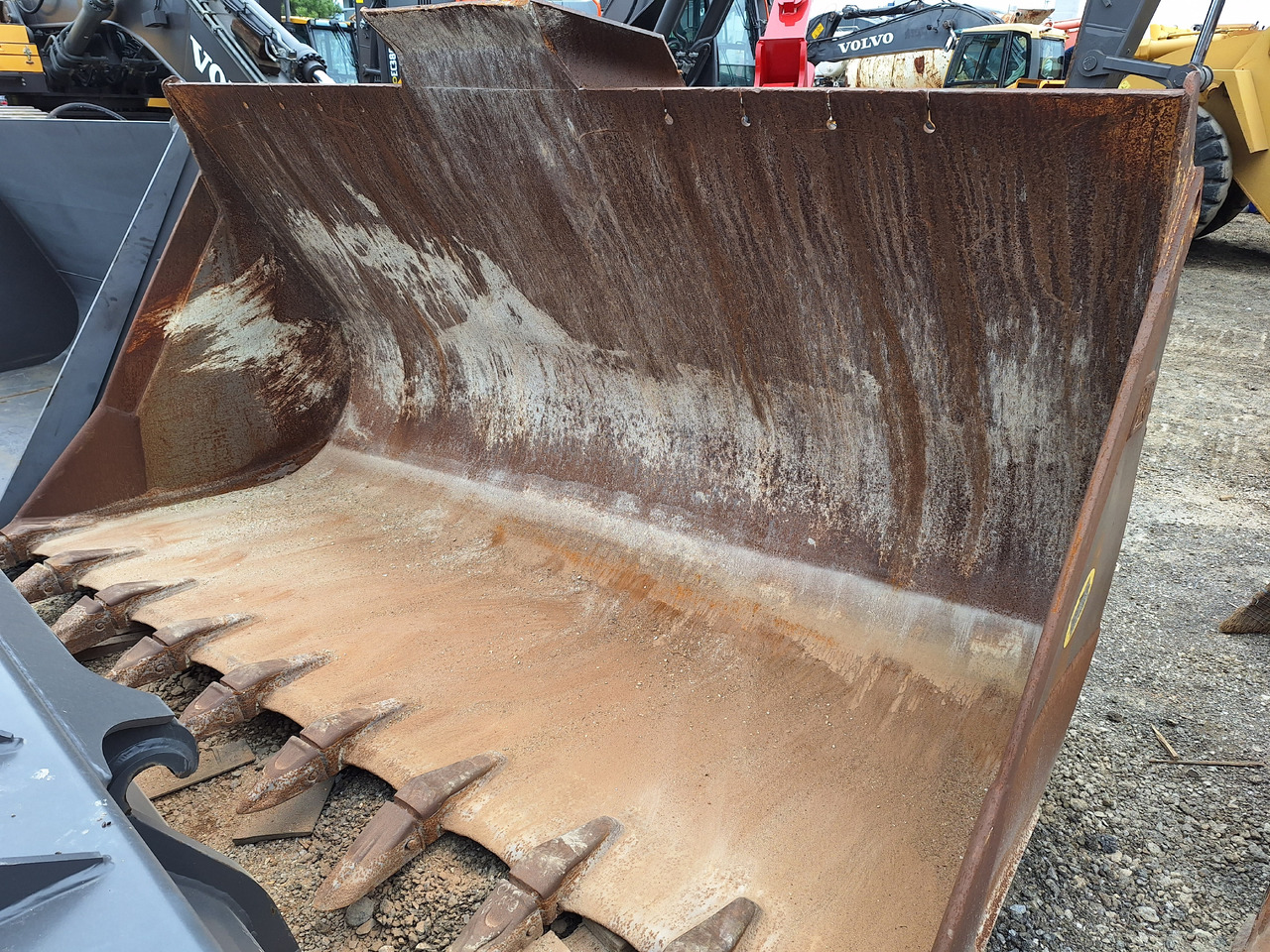 Caterpillar Loader bucket 3300 mm - Lasterskuffe: bilde 1 Caterpillar Loader bucket 3300 mm - Lasterskuffe: bilde 1