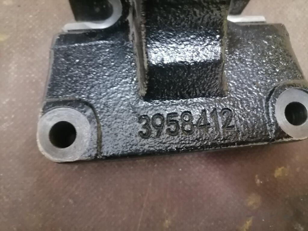 Fan support Cummins engines 3958412 for - Motor og deler for Gravemaskin: bilde 3 Fan support Cummins engines 3958412 for - Motor og deler for Gravemaskin: bilde 3
