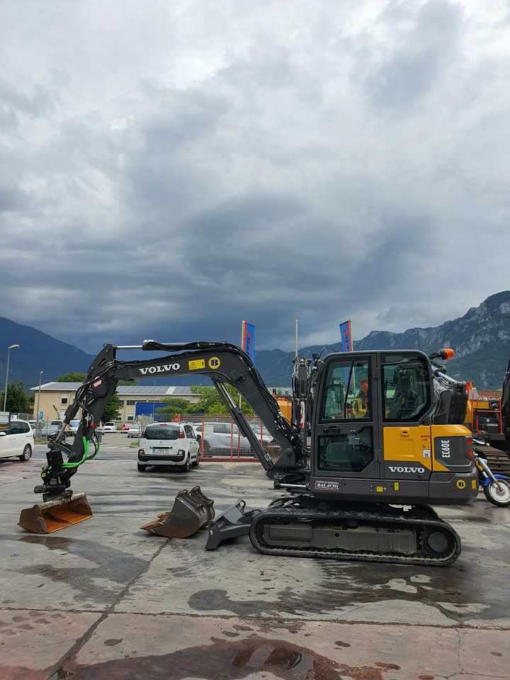 VOLVO EC60E - Minigraver: bilde 2 VOLVO EC60E - Minigraver: bilde 2