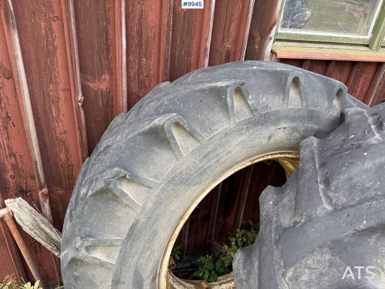2 tractor tires with rims and rings - Komplett hjul for Traktor: bilde 4 2 tractor tires with rims and rings - Komplett hjul for Traktor: bilde 4