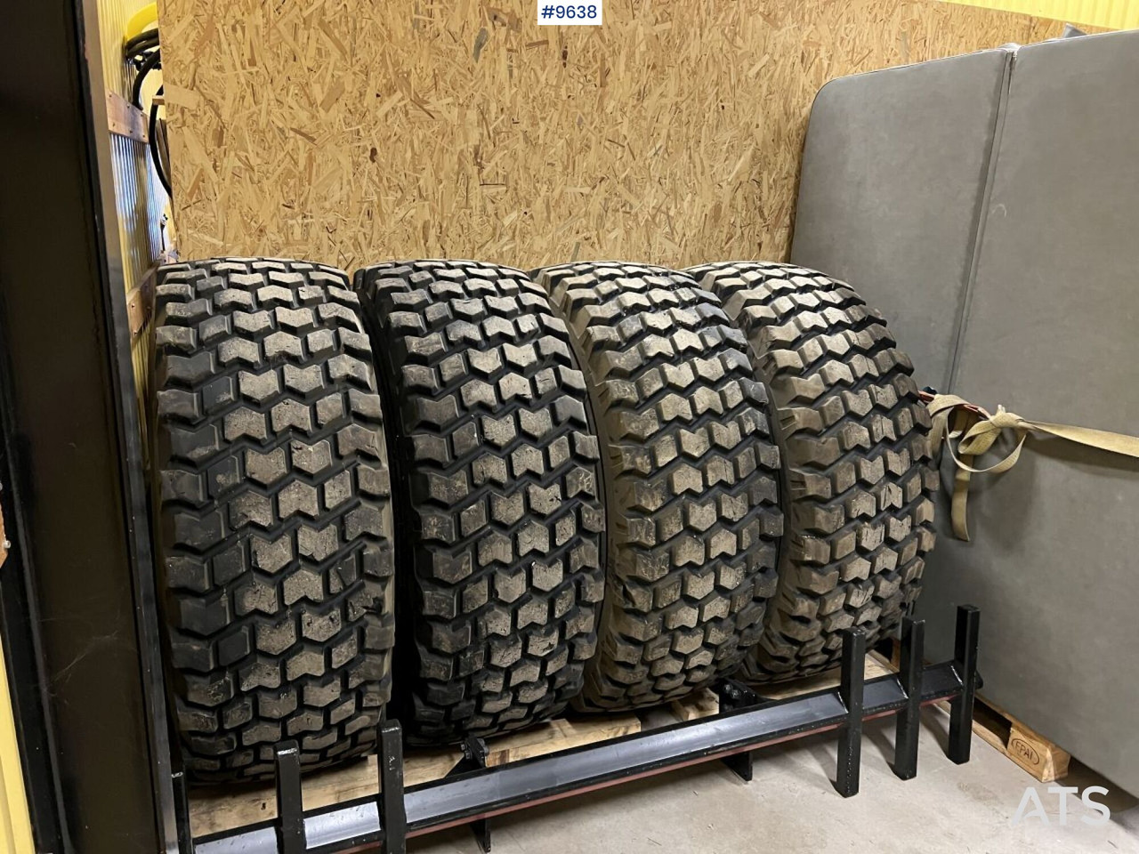 4 Nokian 20.5R25 tires on rims - Komplett hjul for Bygg og anlegg: bilde 2 4 Nokian 20.5R25 tires on rims - Komplett hjul for Bygg og anlegg: bilde 2