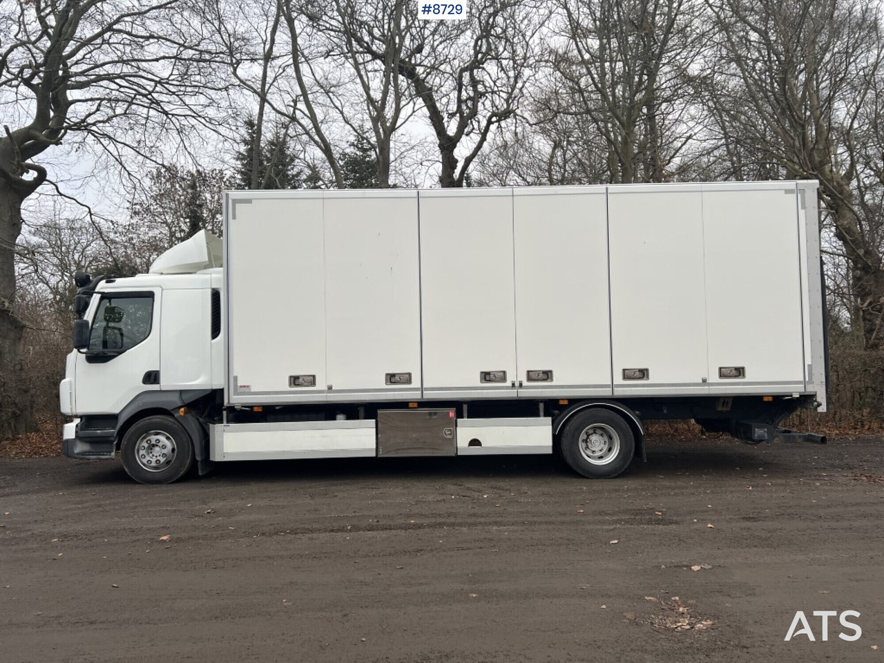 Box Truck Volvo FL 42 R with tailgate lift - Skapbil: bilde 3 Box Truck Volvo FL 42 R with tailgate lift - Skapbil: bilde 3