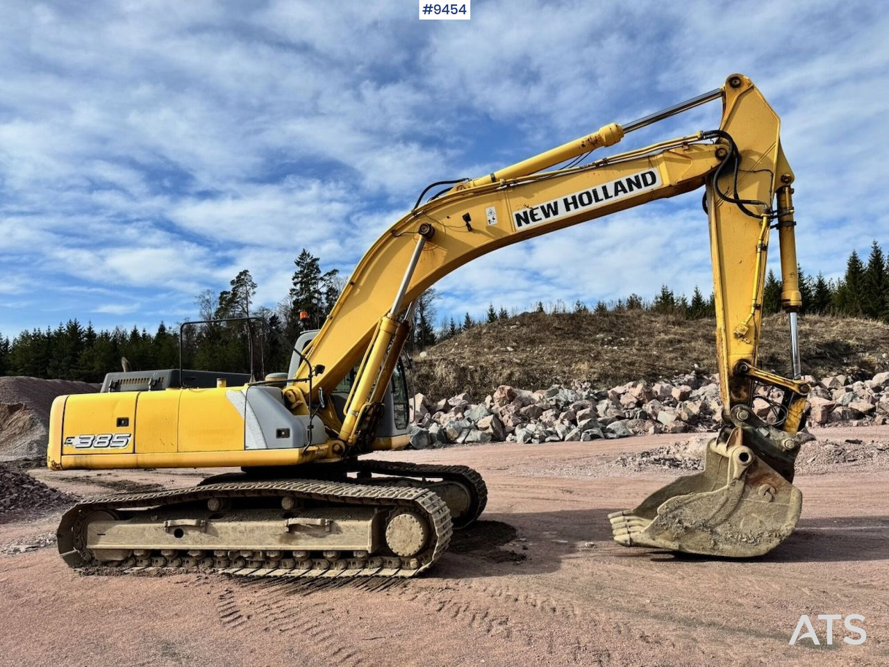 Excavator New Holland E385 - Beltegraver: bilde 4 Excavator New Holland E385 - Beltegraver: bilde 4