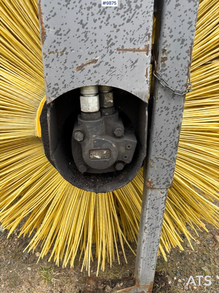 Holms Sweeper Large BM - Kostemaskin: bilde 5 Holms Sweeper Large BM - Kostemaskin: bilde 5