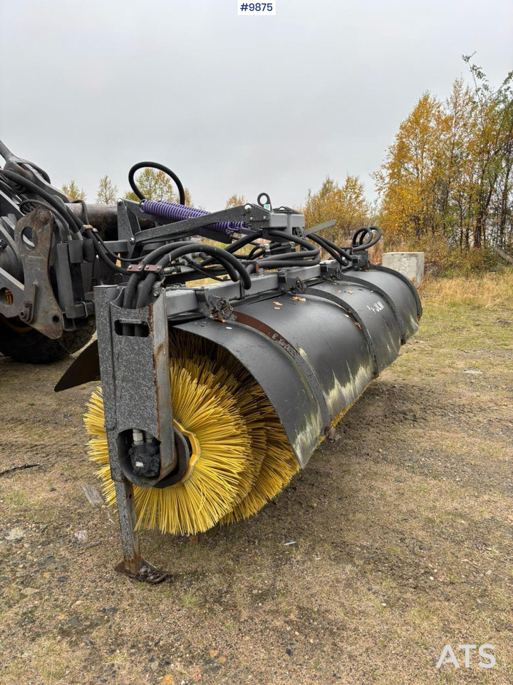 Holms Sweeper Large BM - Kostemaskin: bilde 1 Holms Sweeper Large BM - Kostemaskin: bilde 1