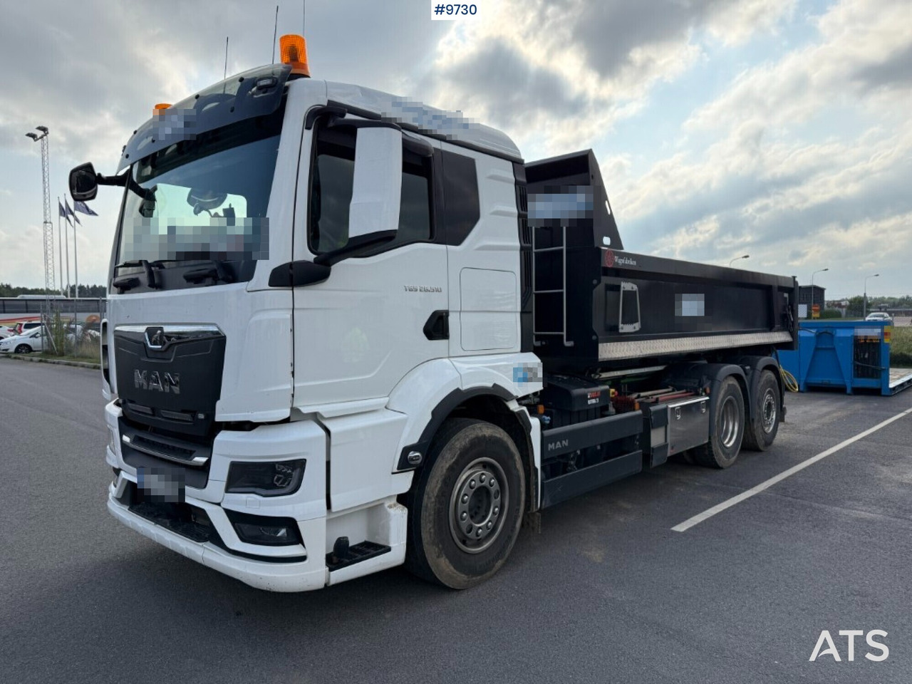 Hook lift MAN TGS 26.510 with crane flatbed and gravel flatbed - Krokbil: bilde 1 Hook lift MAN TGS 26.510 with crane flatbed and gravel flatbed - Krokbil: bilde 1