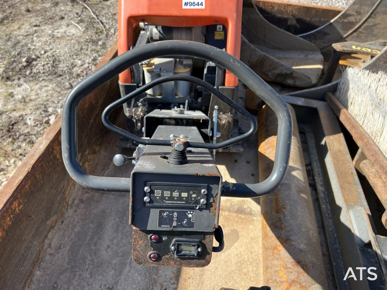 Husqvarna LG504 Vibratory Plate - Vibroplate: bilde 4 Husqvarna LG504 Vibratory Plate - Vibroplate: bilde 4