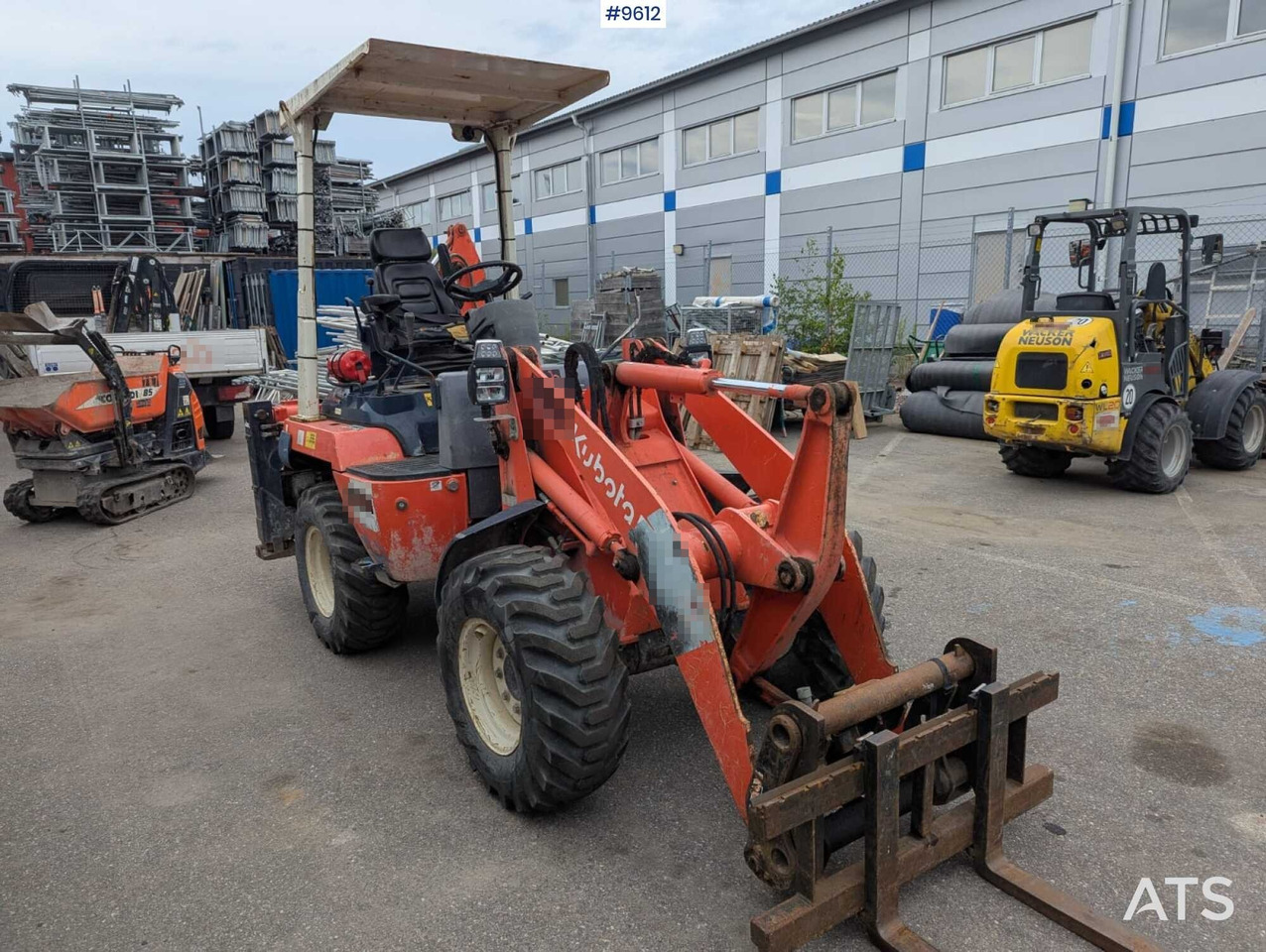 Kubota backhoe loader - Traktorgraver: bilde 2 Kubota backhoe loader - Traktorgraver: bilde 2