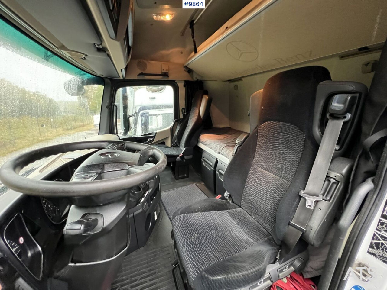 MERCEDES-BENZ ACTROS 963-0-A Box truck with tail lift - Skapbil: bilde 5 MERCEDES-BENZ ACTROS 963-0-A Box truck with tail lift - Skapbil: bilde 5