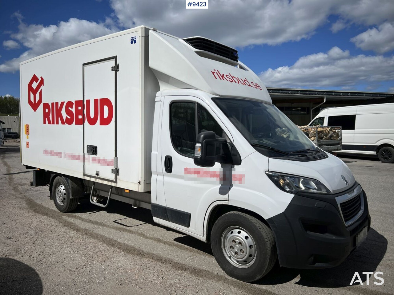 PEUGOT BOXER Box Truck with refrigeration unit and Tail Lift - Skapbil: bilde 3 PEUGOT BOXER Box Truck with refrigeration unit and Tail Lift - Skapbil: bilde 3