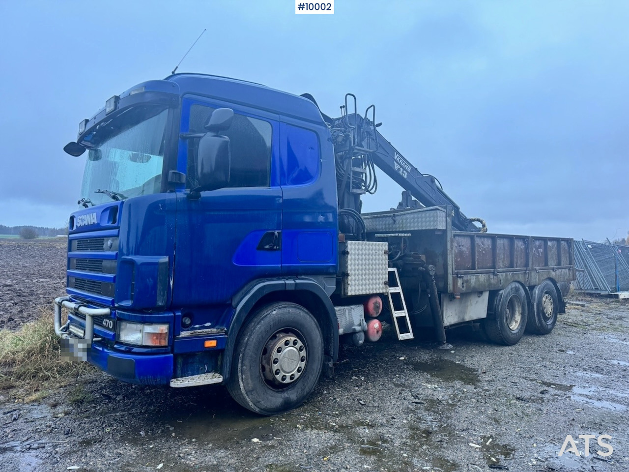Scania R124 6x2 Flatbed truck with timber crane - Planbil, Kranbil: bilde 1 Scania R124 6x2 Flatbed truck with timber crane - Planbil, Kranbil: bilde 1