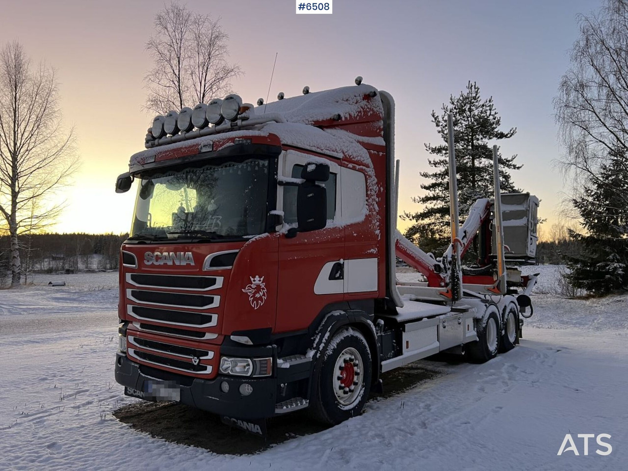 Scania R560 Timber Truck with crane - Tømmerbil: bilde 2 Scania R560 Timber Truck with crane - Tømmerbil: bilde 2