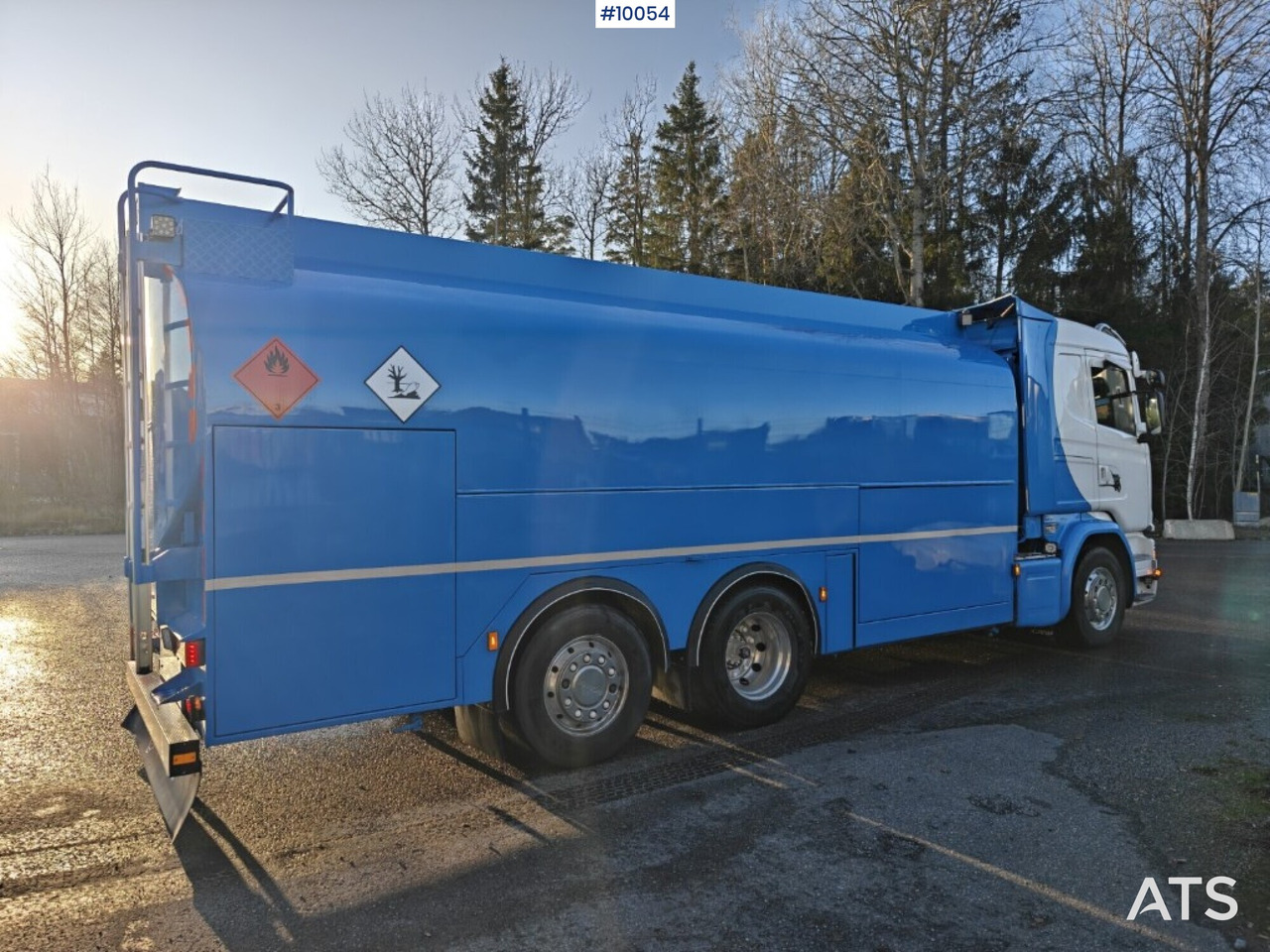 Tank truck Scania G450 6X2 - Tankbil: bilde 2 Tank truck Scania G450 6X2 - Tankbil: bilde 2