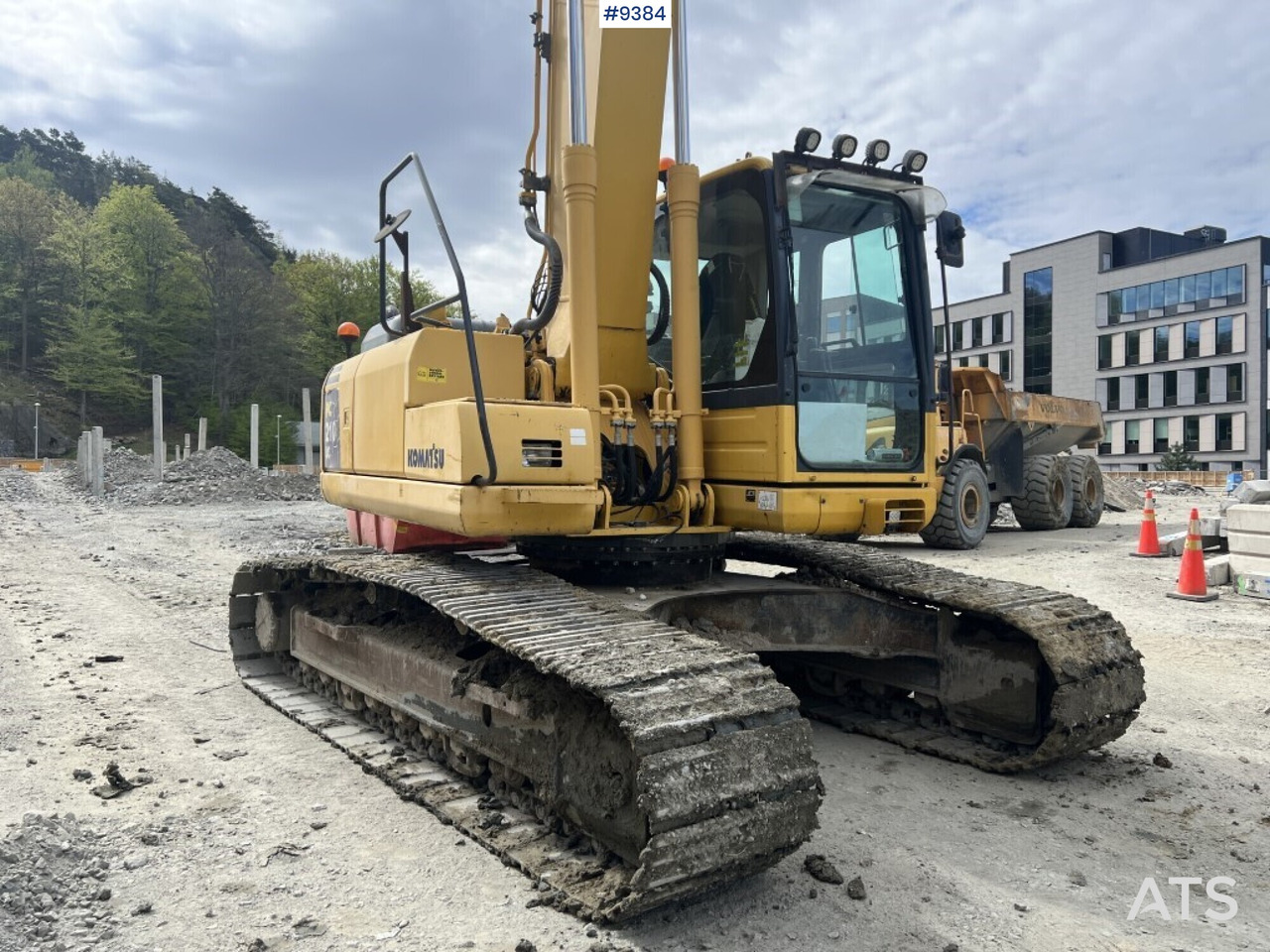 Tracked excavator Komatsu PC210LC (VIDEO) - Beltegraver: bilde 2 Tracked excavator Komatsu PC210LC (VIDEO) - Beltegraver: bilde 2