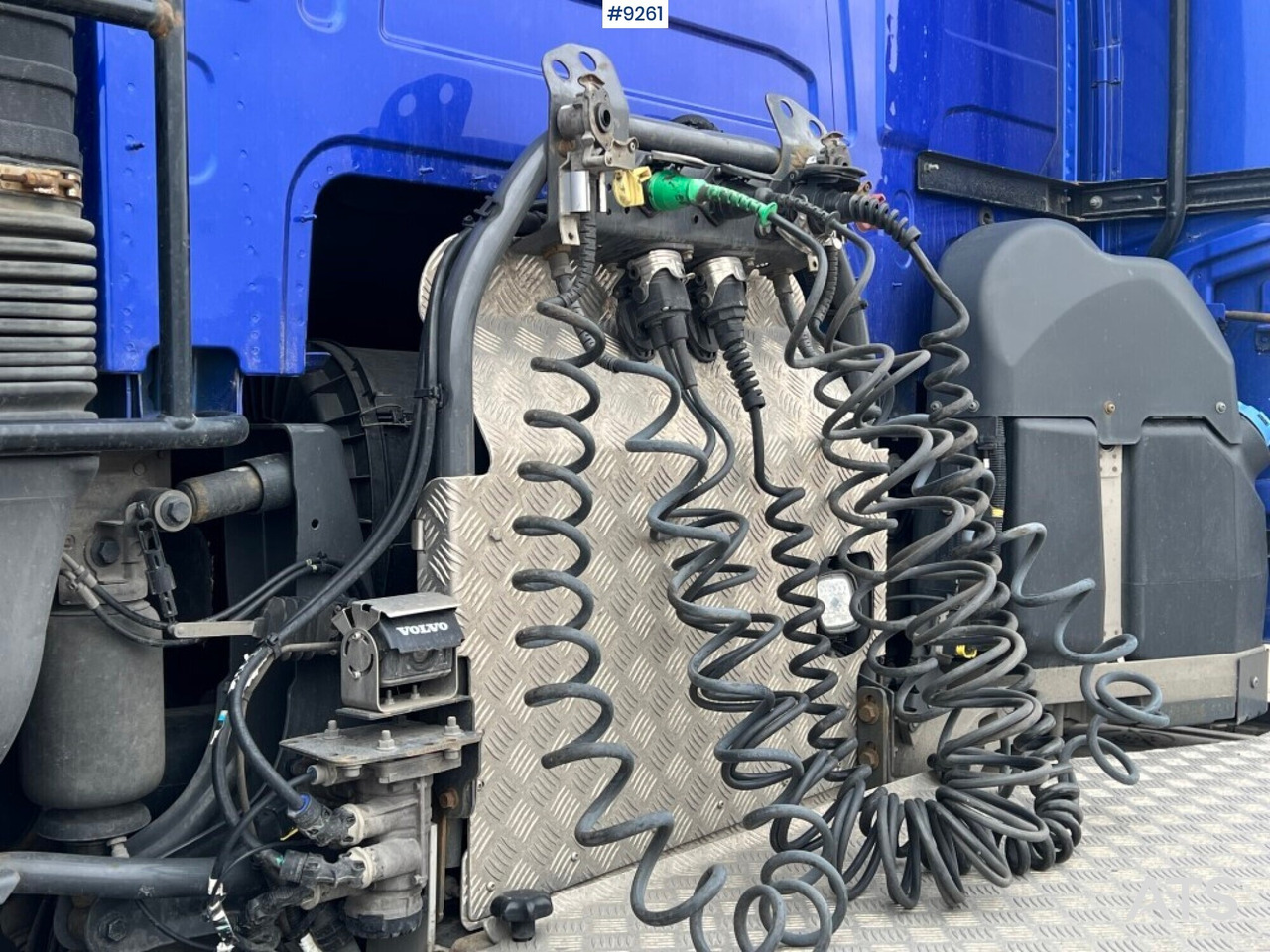 Trekkvogn Newly inspected tractor unit VOLVO FH 62 TT - VIDEO: bilde 7 Trekkvogn Newly inspected tractor unit VOLVO FH 62 TT - VIDEO: bilde 7