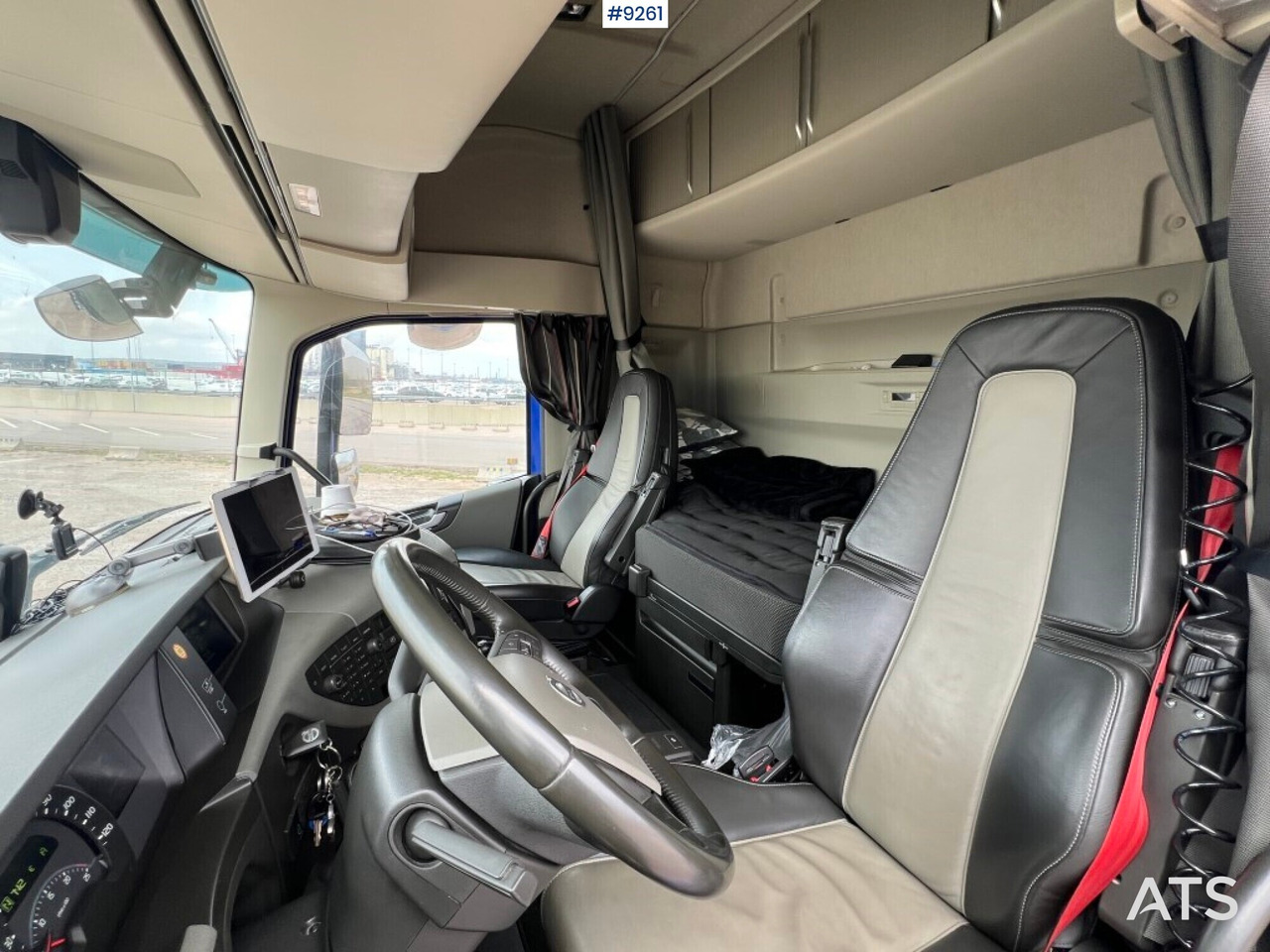 Trekkvogn Newly inspected tractor unit VOLVO FH 62 TT - VIDEO: bilde 6 Trekkvogn Newly inspected tractor unit VOLVO FH 62 TT - VIDEO: bilde 6