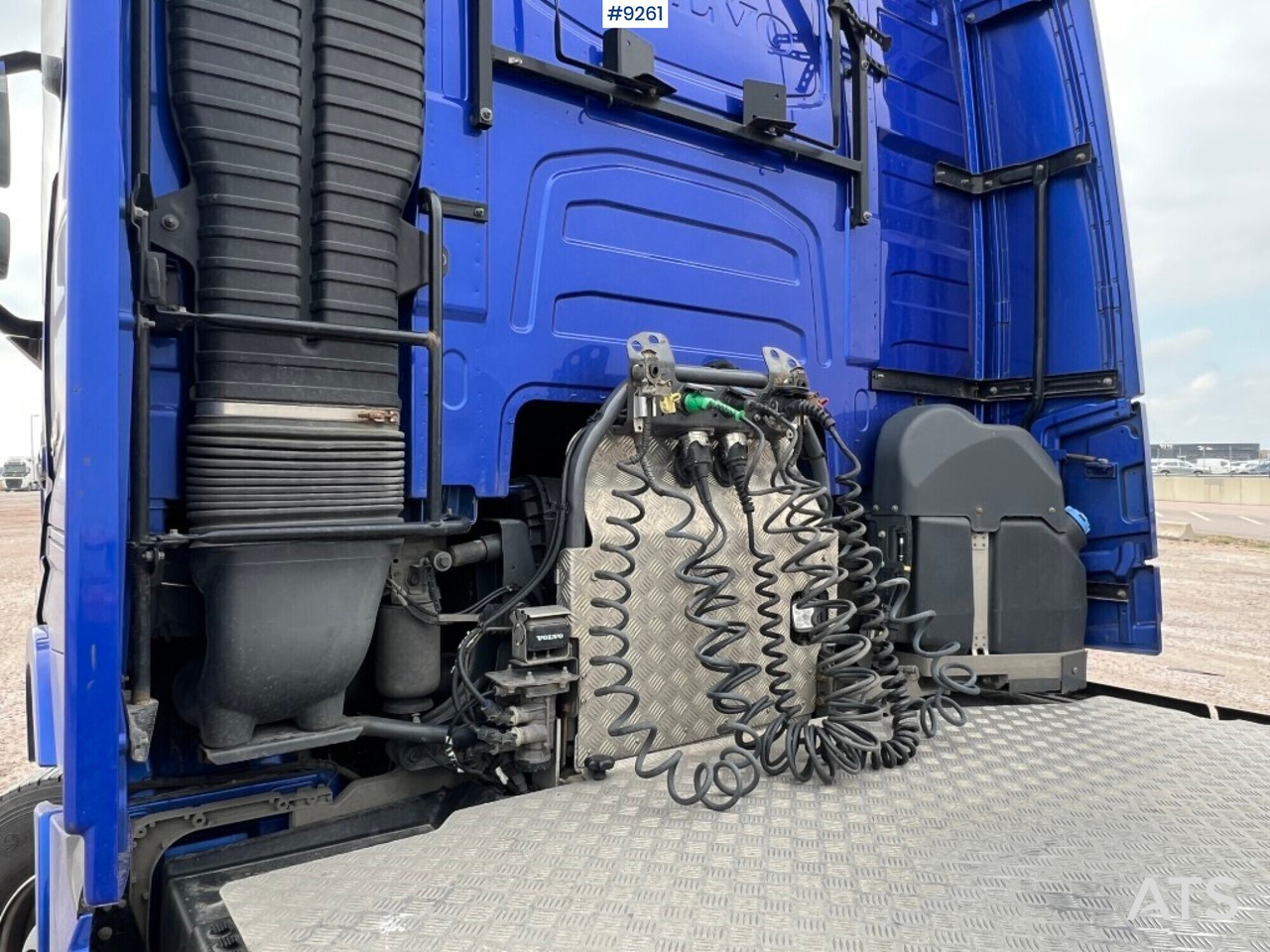 Trekkvogn Newly inspected tractor unit VOLVO FH 62 TT - VIDEO: bilde 16 Trekkvogn Newly inspected tractor unit VOLVO FH 62 TT - VIDEO: bilde 16