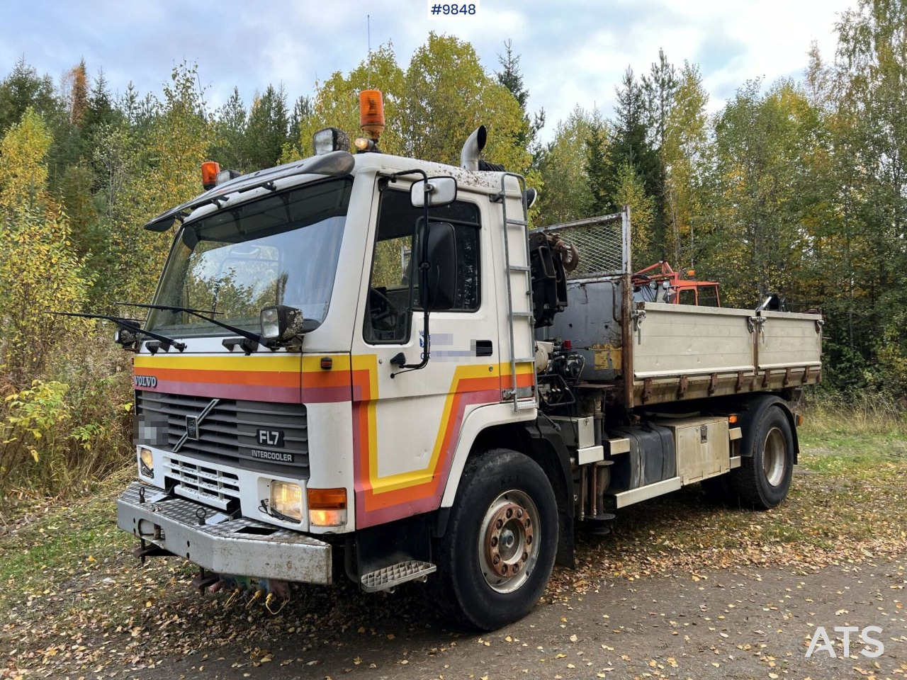 VOLVO FL7 4X2 Crane truck/Dump truck with Hiab071 crane - Tippbil, Kranbil: bilde 1 VOLVO FL7 4X2 Crane truck/Dump truck with Hiab071 crane - Tippbil, Kranbil: bilde 1