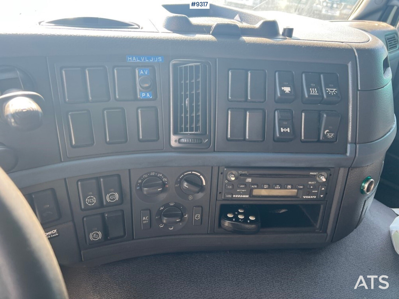 Skapbil VOLVO FM-340 4X2 Box Truck: bilde 14