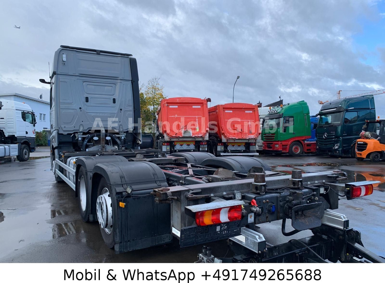 Mercedes-Benz Actros V 2545 BigSpace LL*Retarder/LBW/Lenk+Lift - Container-transport/ Vekselflak lastebil: bilde 5 Mercedes-Benz Actros V 2545 BigSpace LL*Retarder/LBW/Lenk+Lift - Container-transport/ Vekselflak lastebil: bilde 5