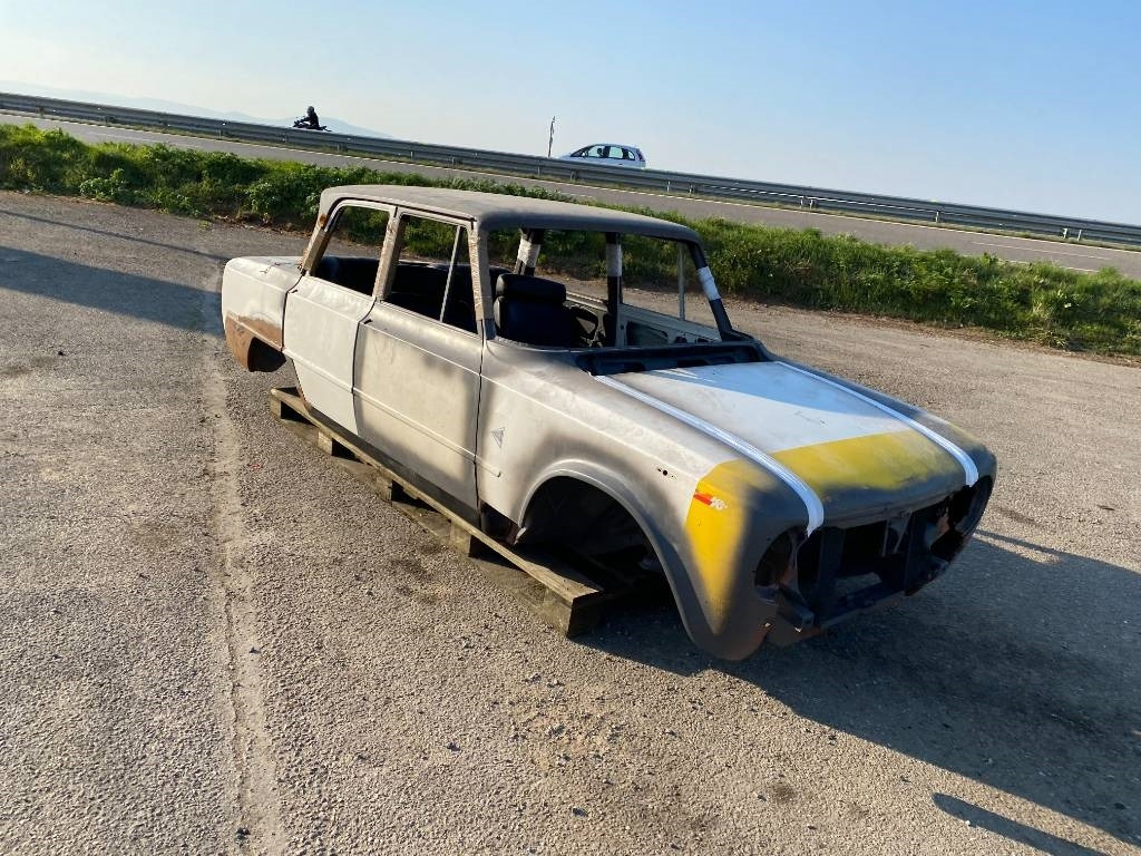 Alfa GUILIA 1300 SUPER NUOVA/Origine France/Oldtimer - Personenbil: bilde 5 Alfa GUILIA 1300 SUPER NUOVA/Origine France/Oldtimer - Personenbil: bilde 5