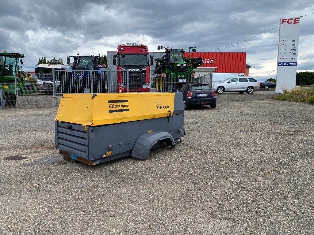 Atlas Copco QAX 60 - Carte Grise Françaises endommagé - Elektrisk generator: bilde 1 Atlas Copco QAX 60 - Carte Grise Françaises endommagé - Elektrisk generator: bilde 1