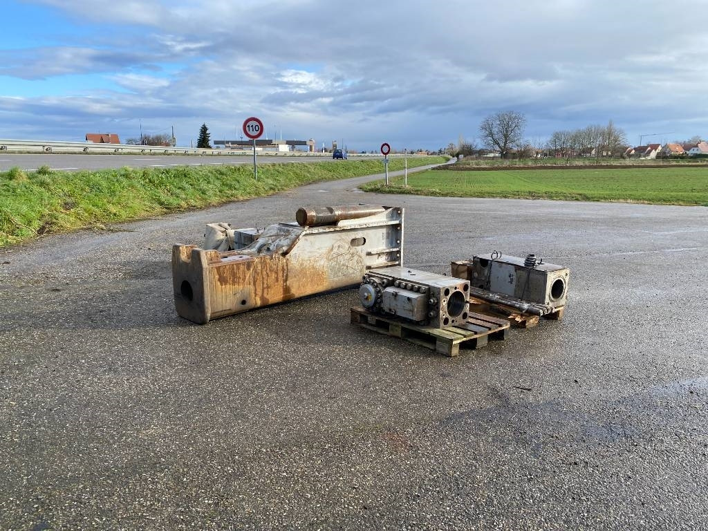 Daemo B 650 a réparer - Hydraulisk hammer for Bygg og anlegg: bilde 4 Daemo B 650 a réparer - Hydraulisk hammer for Bygg og anlegg: bilde 4