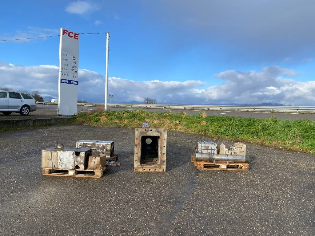 Daemo B 650 a réparer - Hydraulisk hammer for Bygg og anlegg: bilde 2 Daemo B 650 a réparer - Hydraulisk hammer for Bygg og anlegg: bilde 2