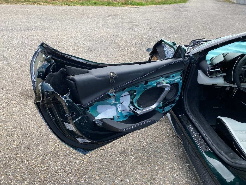 Ferrari 296 GTB 3.0Turbo Hybride / 1er Main endommagé - Coupé: bilde 2 Ferrari 296 GTB 3.0Turbo Hybride / 1er Main endommagé - Coupé: bilde 2