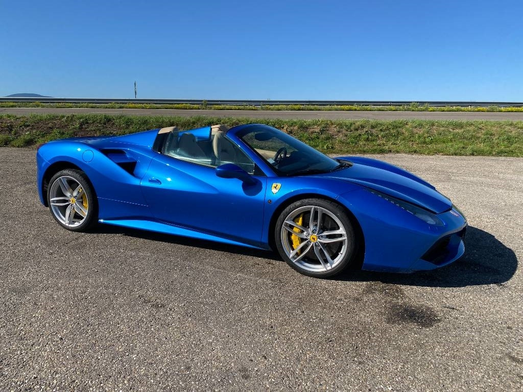 Ferrari 488 SPIDER -Carte Grise Française endommagé - Cabriolet: bilde 5 Ferrari 488 SPIDER -Carte Grise Française endommagé - Cabriolet: bilde 5