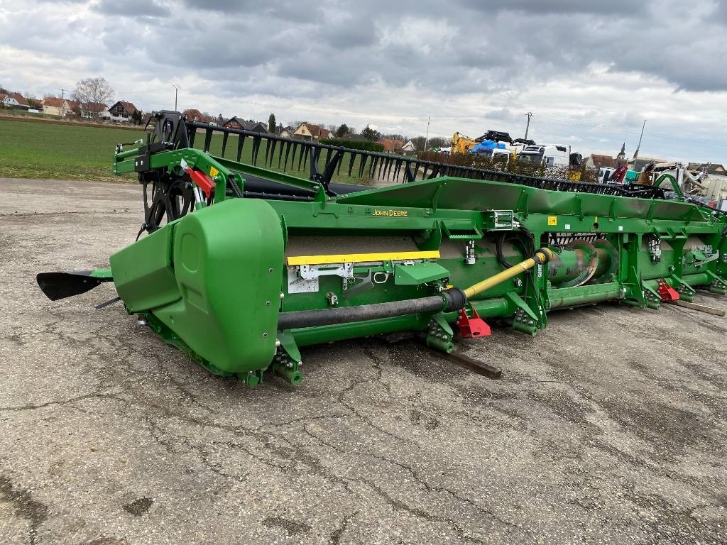 John Deere 730 X Origine Françaises endommagée - Innhøstingsutstyr: bilde 5 John Deere 730 X Origine Françaises endommagée - Innhøstingsutstyr: bilde 5