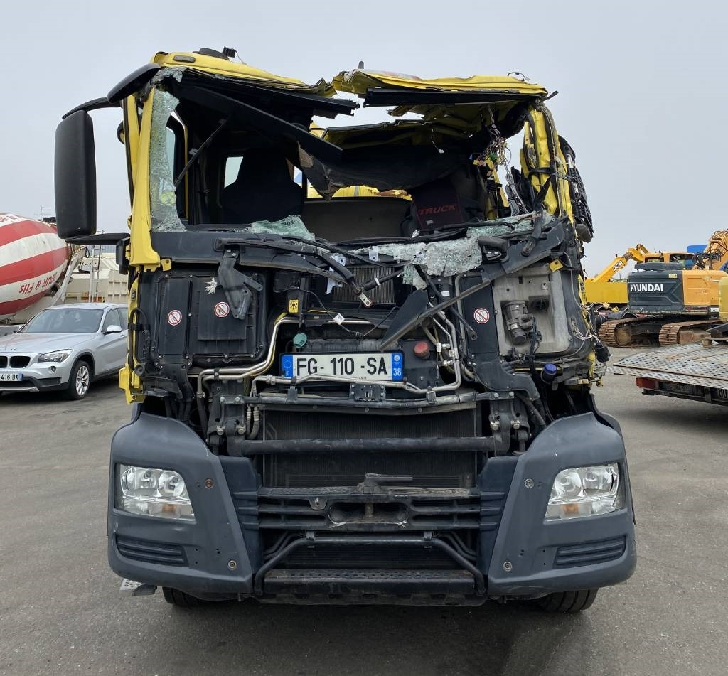 MAN MAN TGS 32-420 / STETTER AM-UltraEco endommagé - Betongbil: bilde 2 MAN MAN TGS 32-420 / STETTER AM-UltraEco endommagé - Betongbil: bilde 2