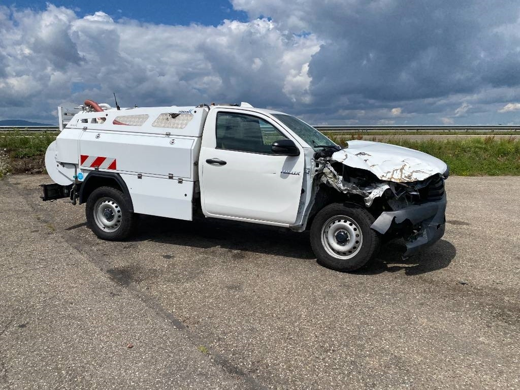 Toyota HILUX 2.4 D4D /MINIMAX COMBINE LONGWAY endommagé - Vakuum lastebil: bilde 3 Toyota HILUX 2.4 D4D /MINIMAX COMBINE LONGWAY endommagé - Vakuum lastebil: bilde 3