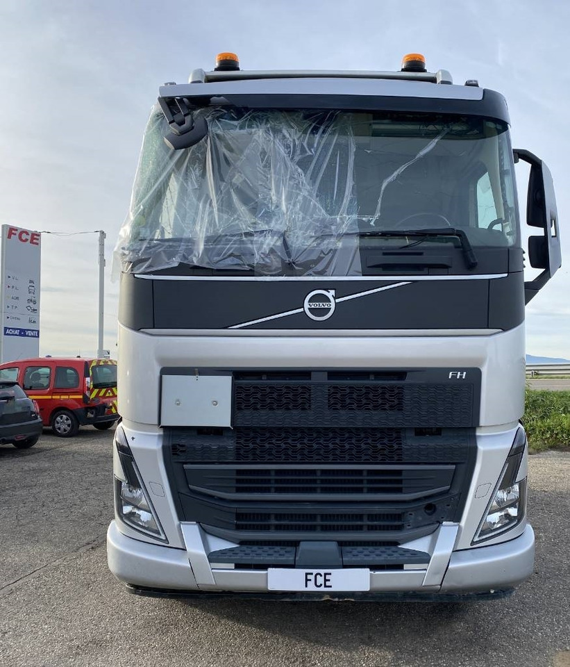 Volvo FH 460 / I-Save 1er Main endommagé - Trekkvogn: bilde 2 Volvo FH 460 / I-Save 1er Main endommagé - Trekkvogn: bilde 2