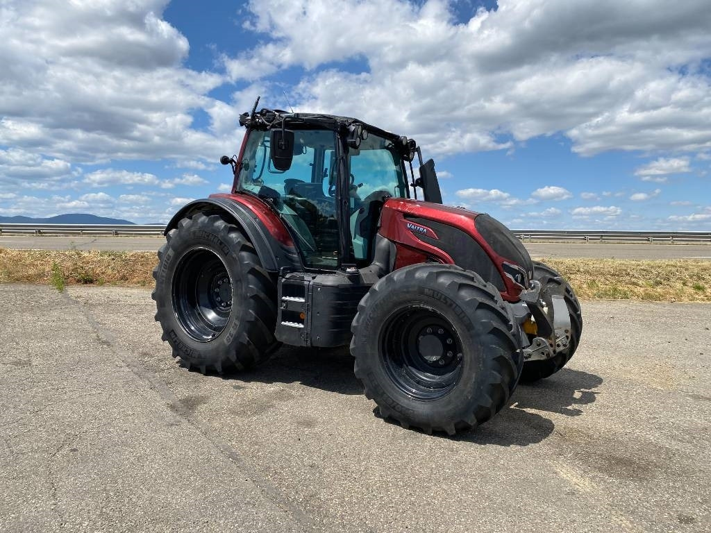 Valtra N 175 / DIRECT Variation Continue endommagé - Traktor: bilde 3 Valtra N 175 / DIRECT Variation Continue endommagé - Traktor: bilde 3