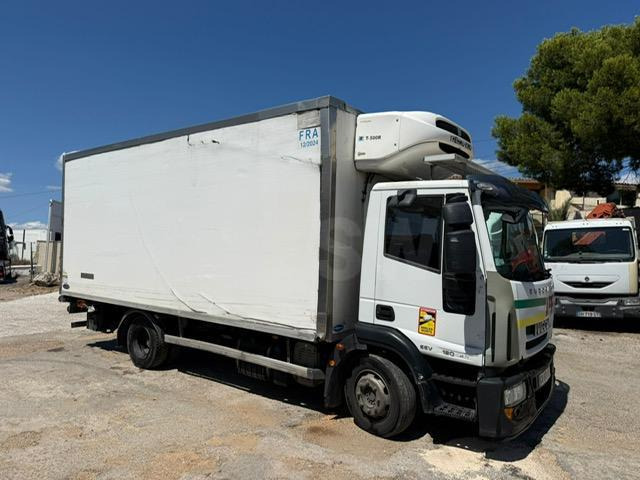 Iveco 120E22 CAISSE FRIGO HAYON - Lastebil med kjøl: bilde 3 Iveco 120E22 CAISSE FRIGO HAYON - Lastebil med kjøl: bilde 3