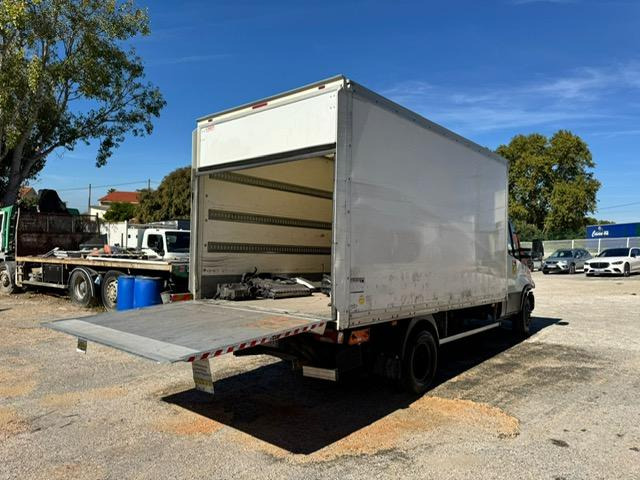 Iveco 70C180 CAISSE HAYON - Varebil med skap: bilde 5 Iveco 70C180 CAISSE HAYON - Varebil med skap: bilde 5